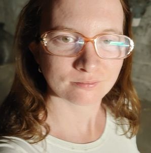 Meet your Posher, Honora